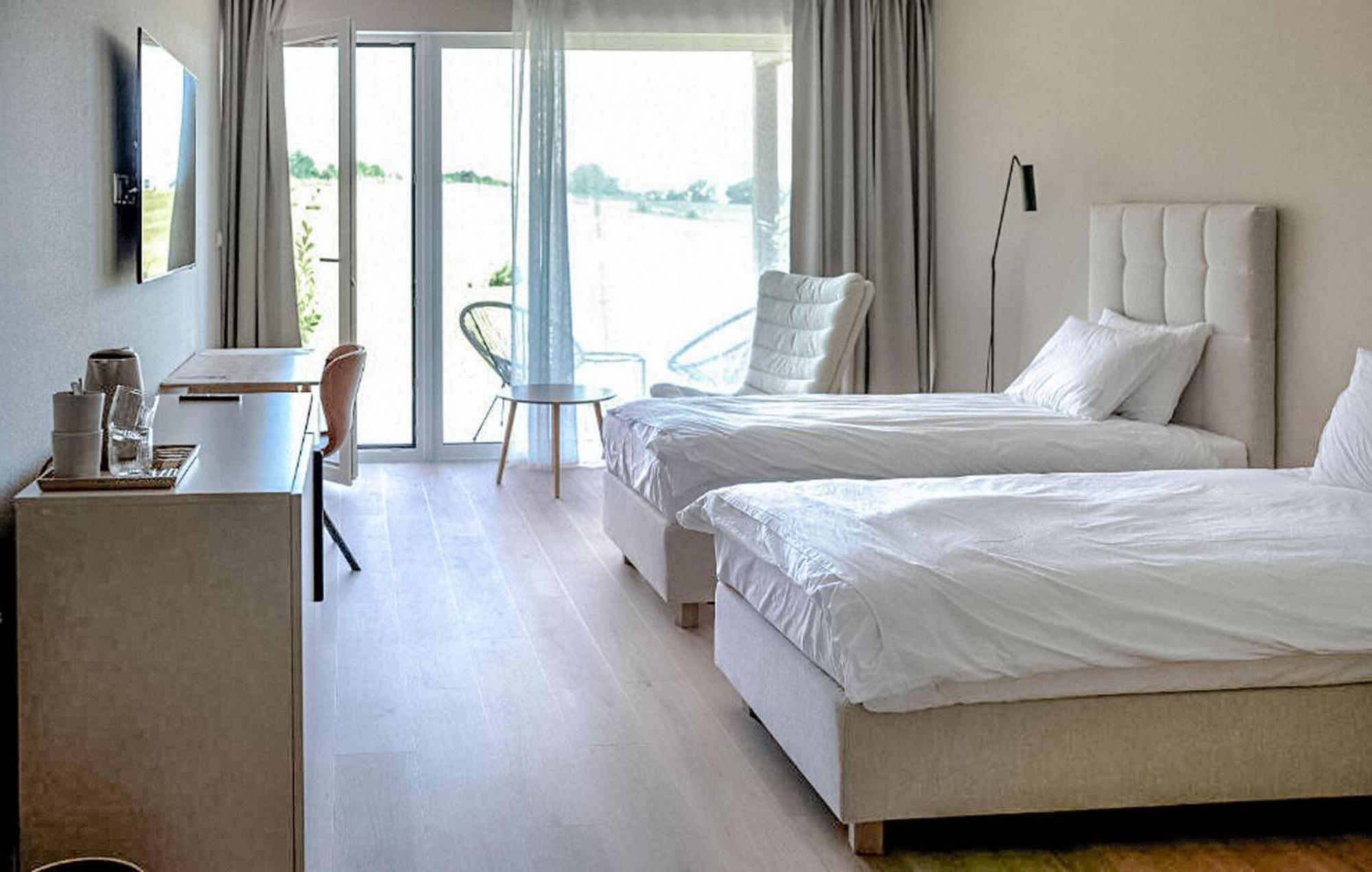 1 Bedroom Awesome Apartment In Binowo Luaran gambar